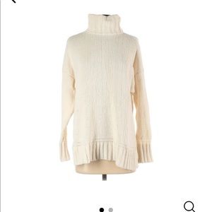 Aerie Ivory Turtleneck Sweater